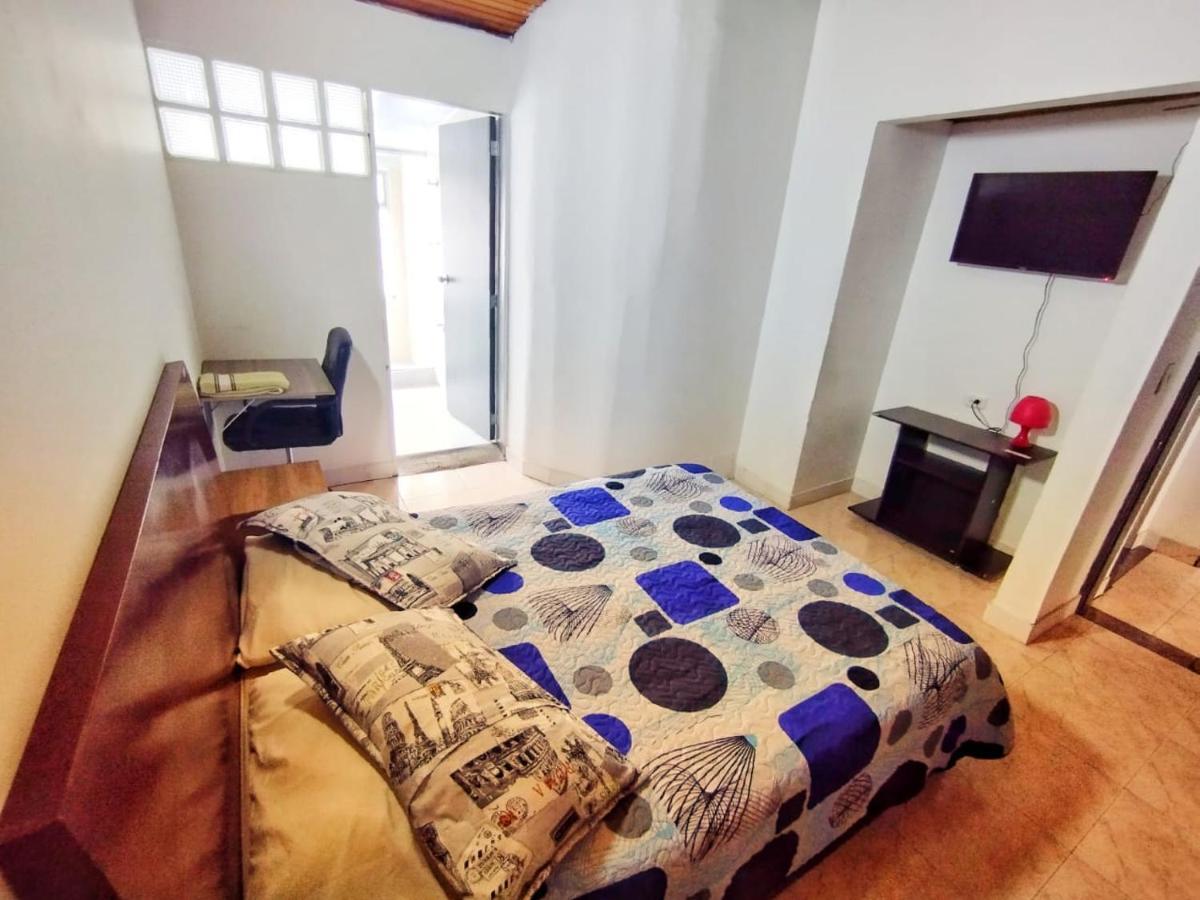 Aloha Hostel Богота Экстерьер фото