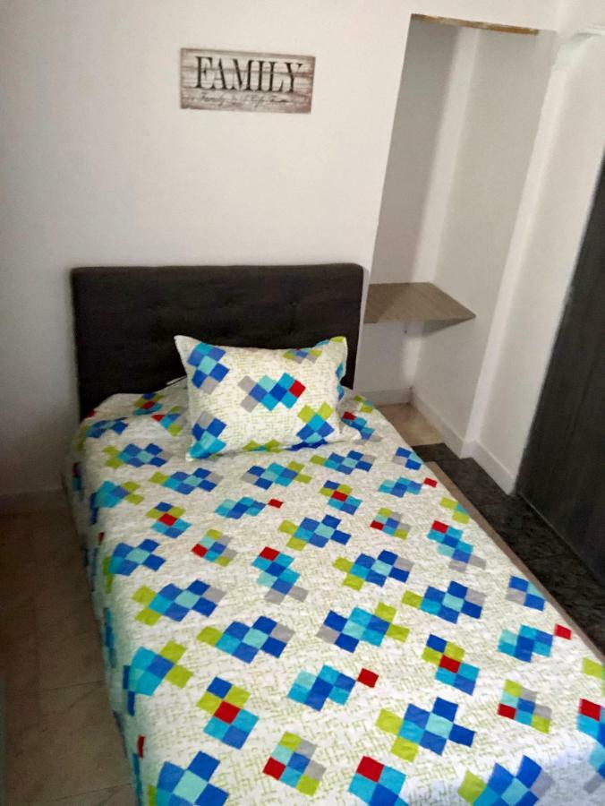Aloha Hostel Богота Экстерьер фото